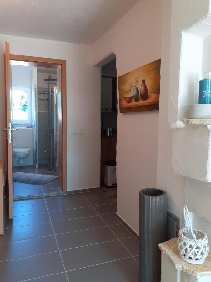 Skrbčići Apartments Familie Vujec מראה חיצוני תמונה