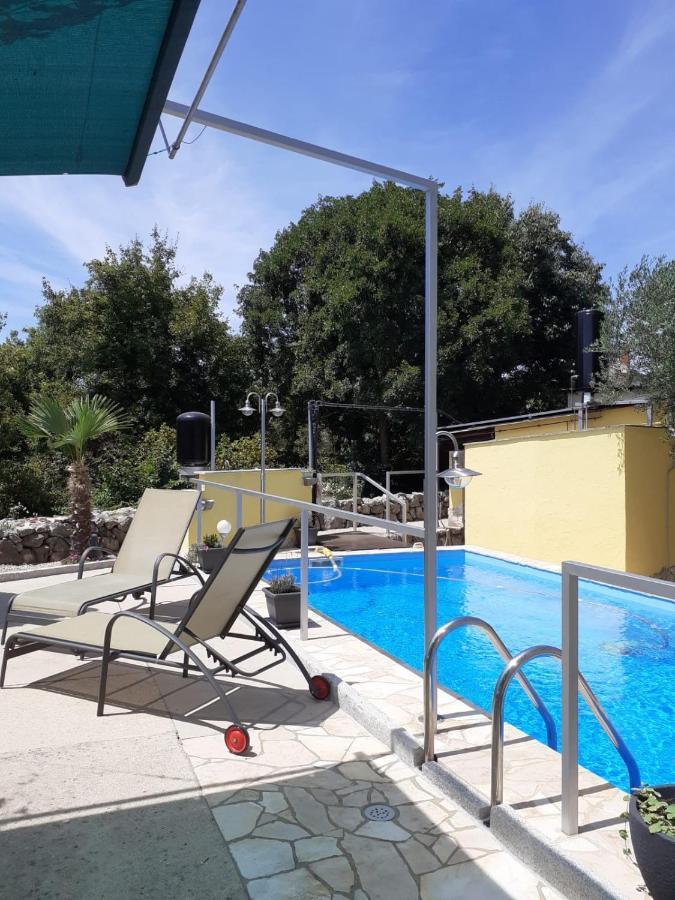 Skrbčići Apartments Familie Vujec מראה חיצוני תמונה