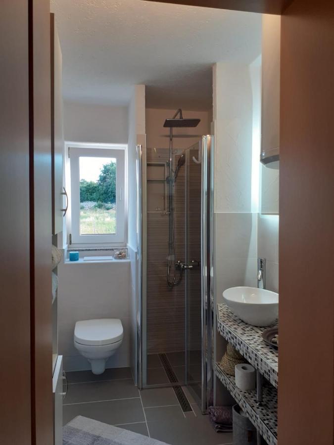 Skrbčići Apartments Familie Vujec מראה חיצוני תמונה
